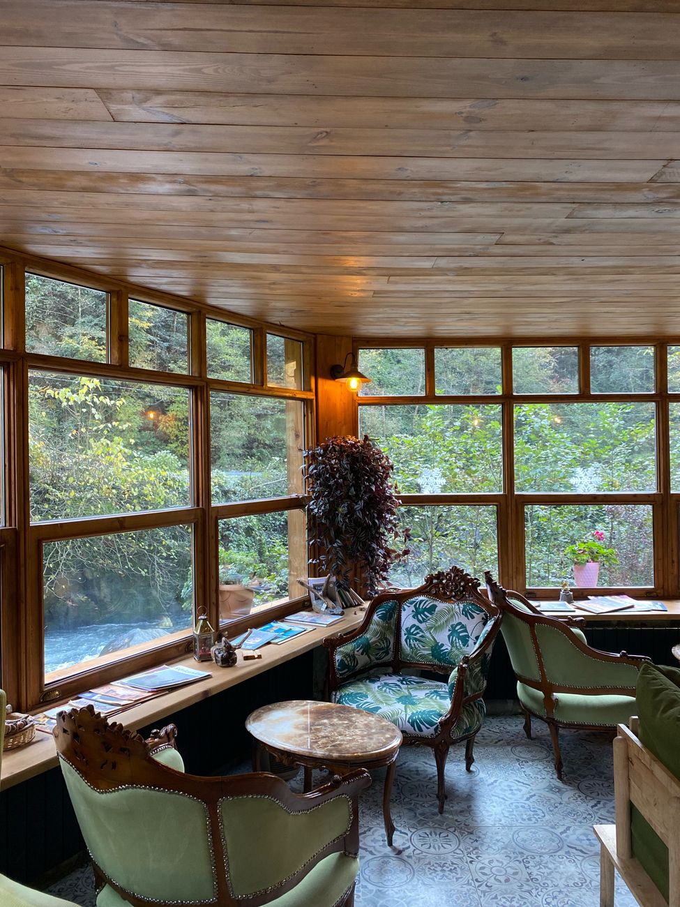 Budget-friendly three-season sunroom