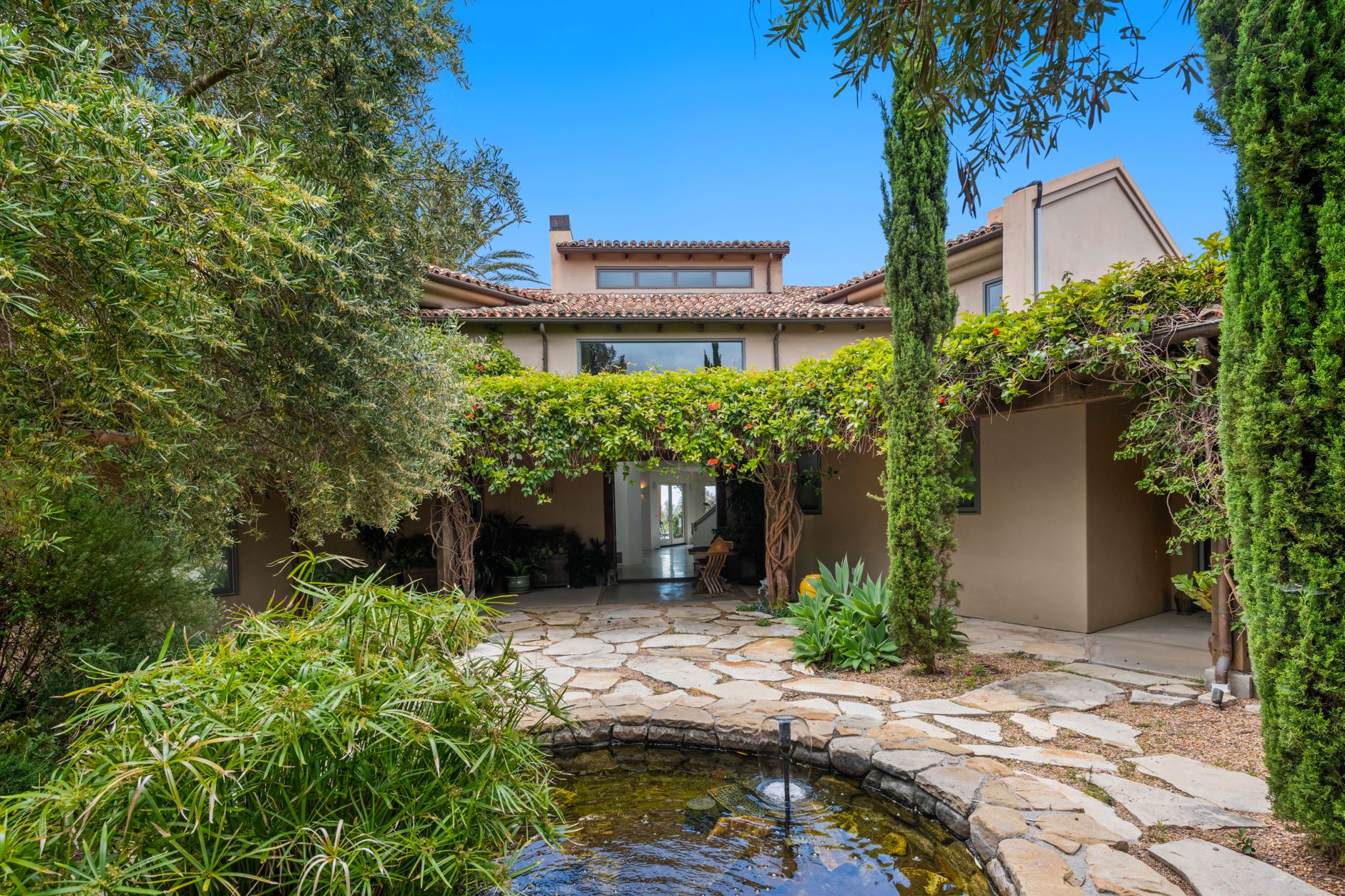  Mediterranean-Inspired Garden