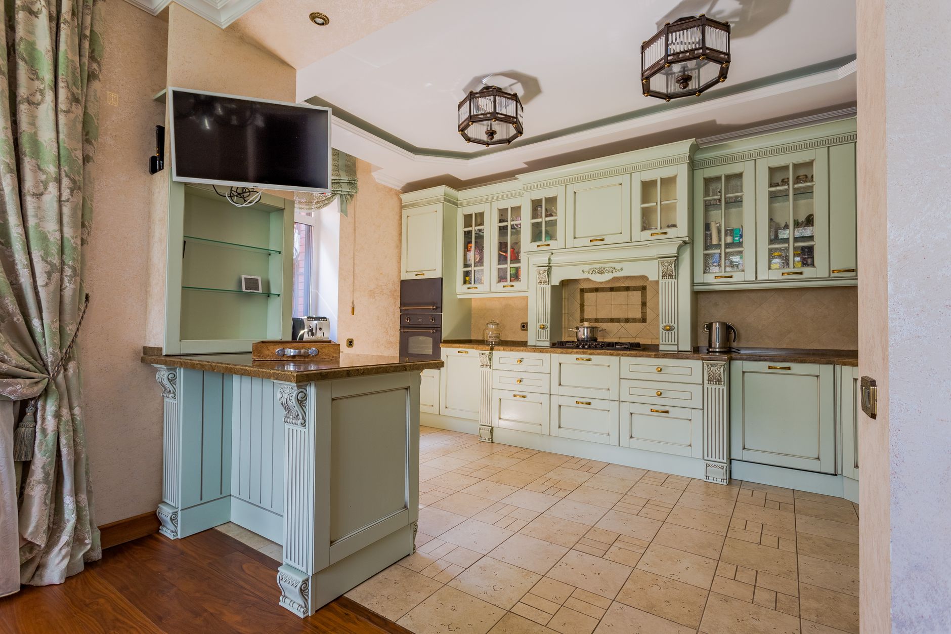 retro kitchen design in an apartment