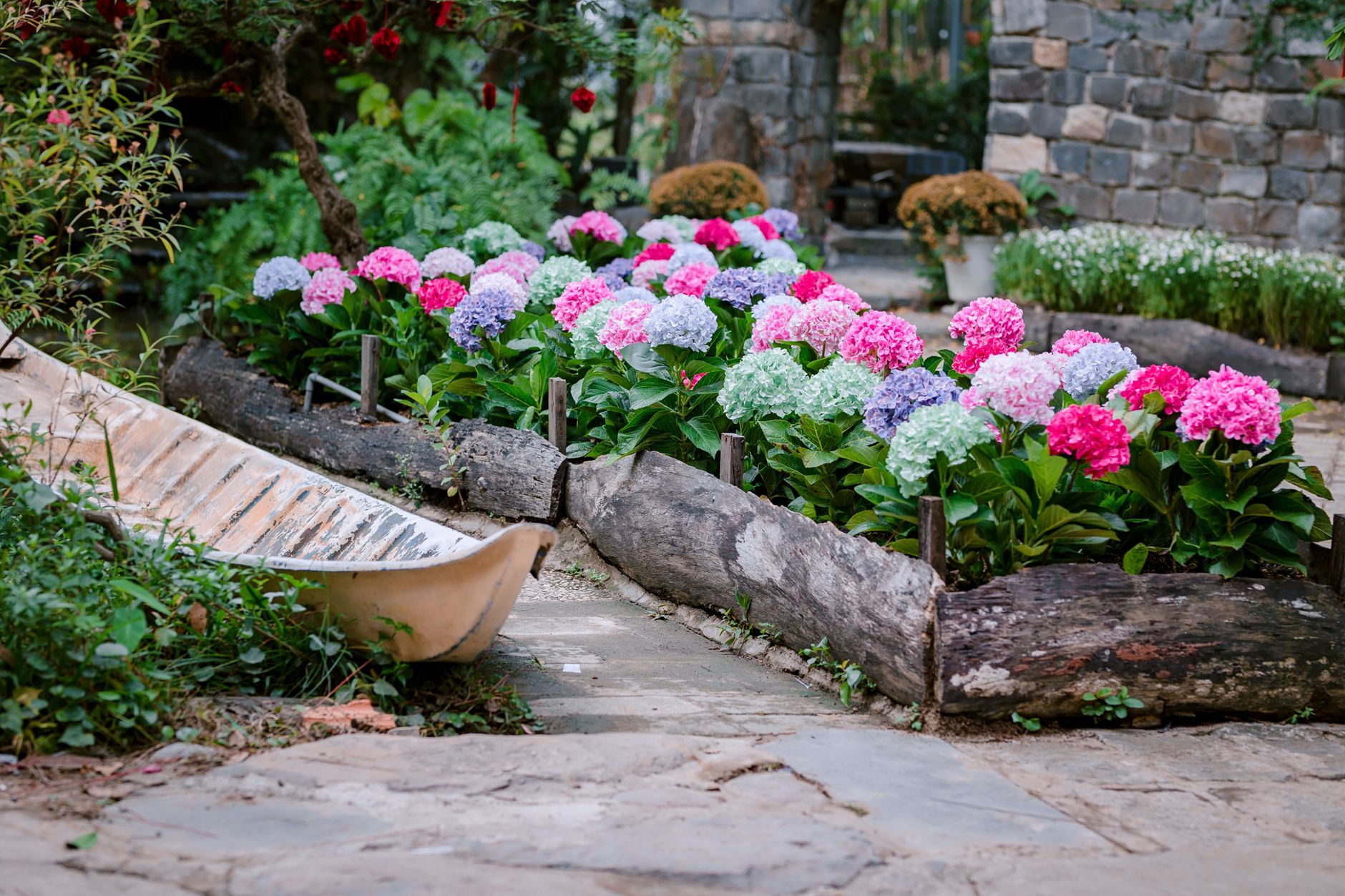 Flower Bed With Stone Border