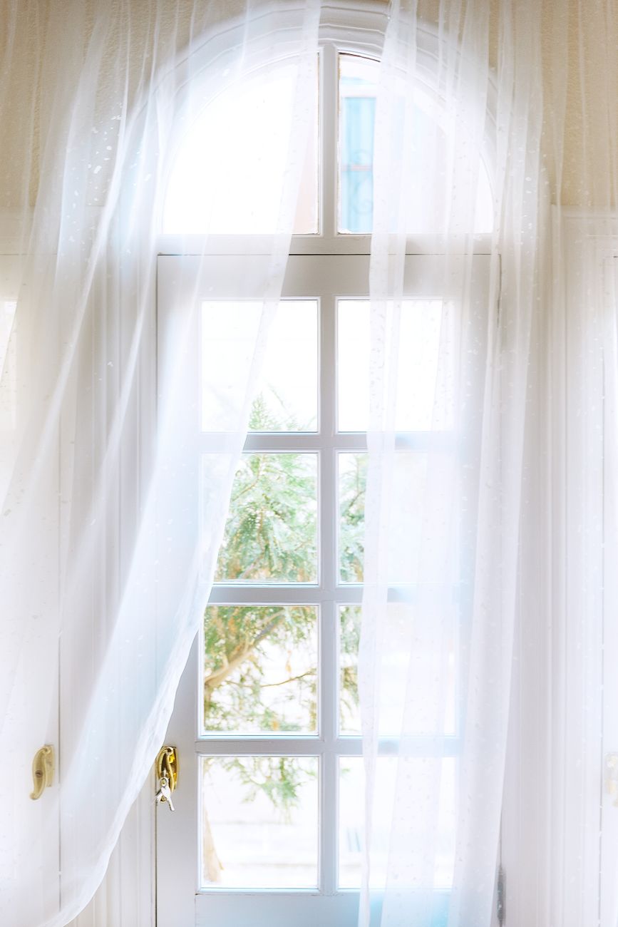 Choose Relaxed Window Treatments