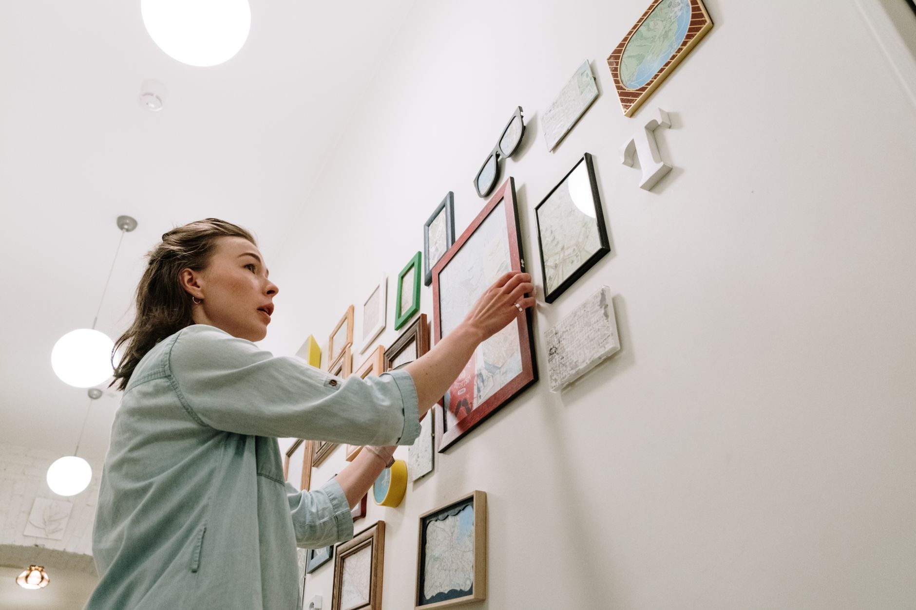 Create a DIY Farmhouse Gallery Wall