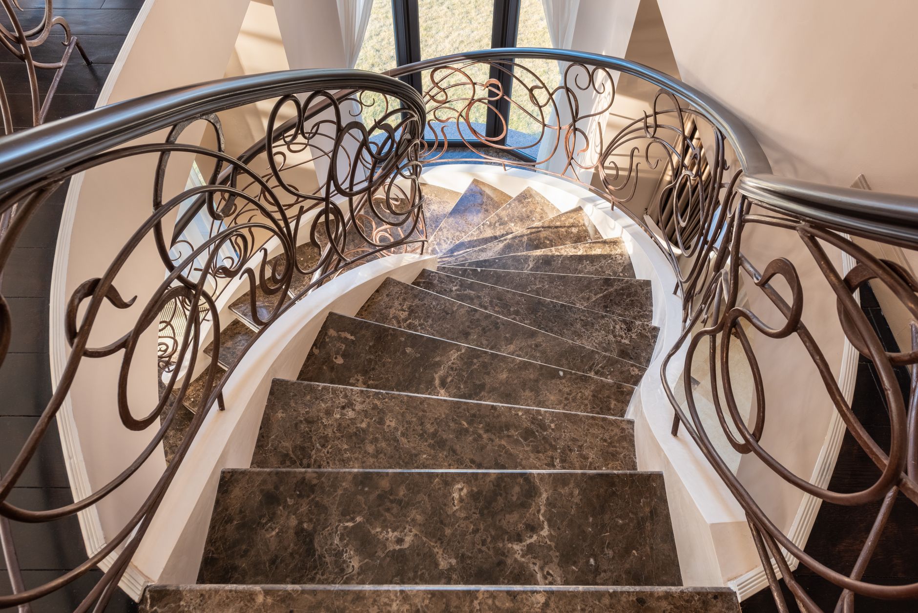U-shaped Stairs