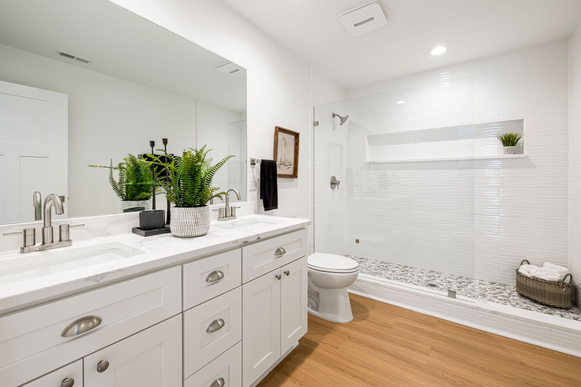 Farmhouse Bathroom