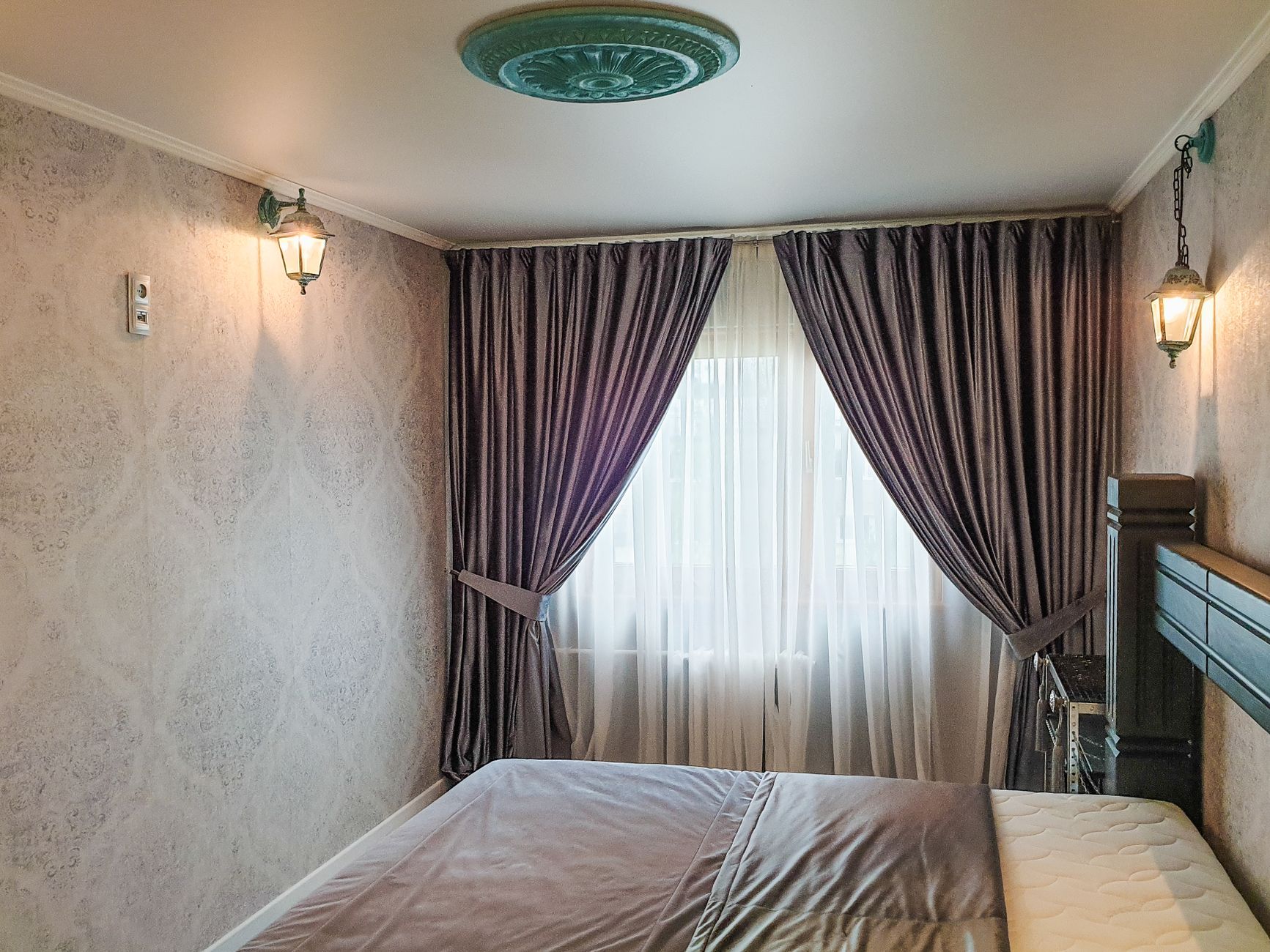 Gypsum Small Bedroom Ceiling Design