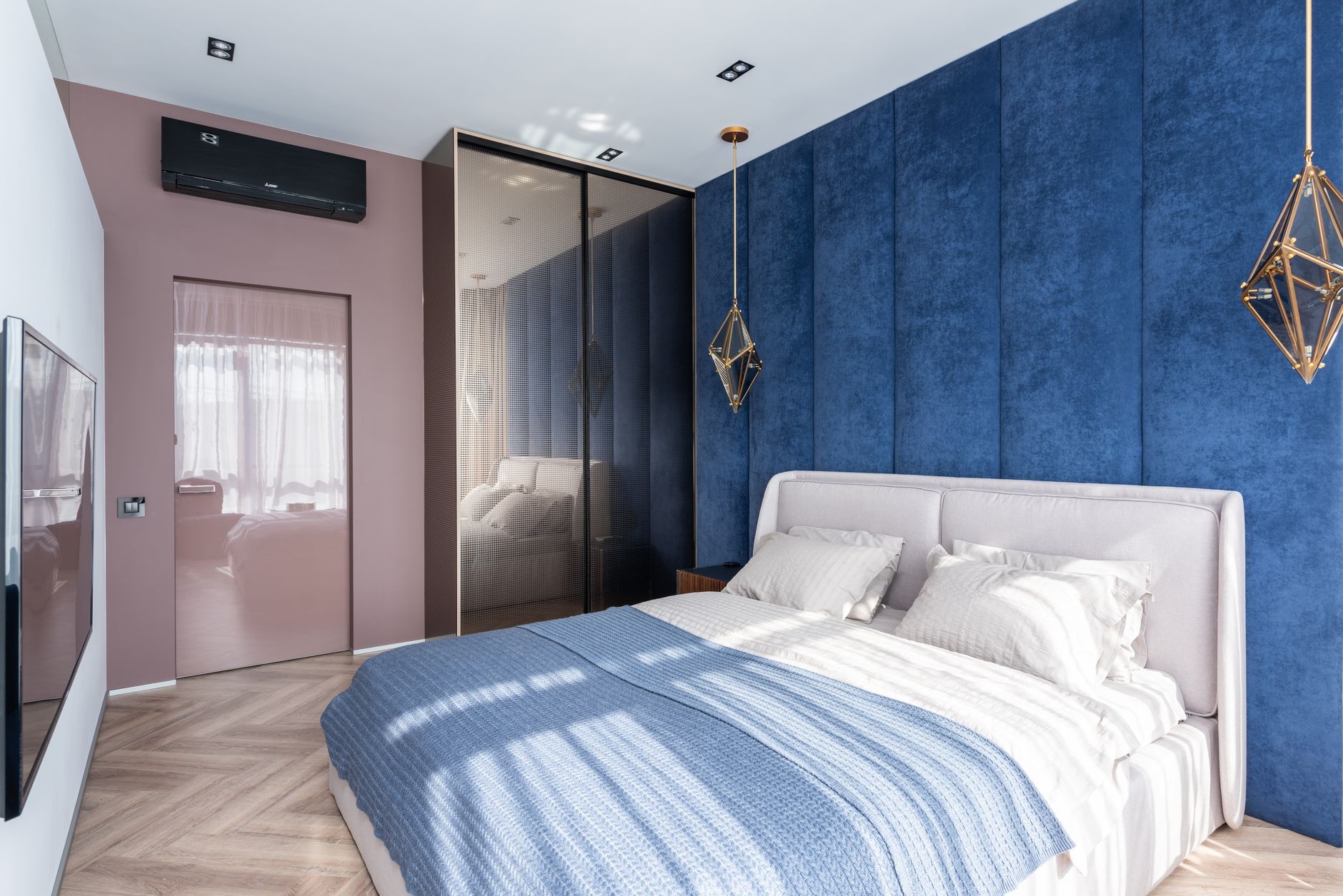 Try a Modern Blue Bedroom